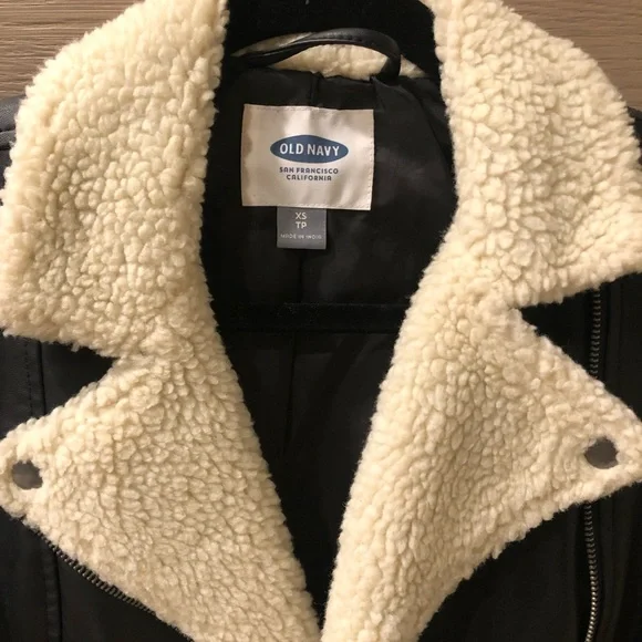 Old Navy Faux Leather Jacket - Picture 5 of 7